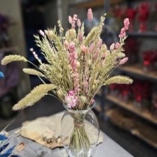 Droogbloemen boeket beige roze