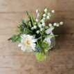 629 Zijden bloemen in een wit potje